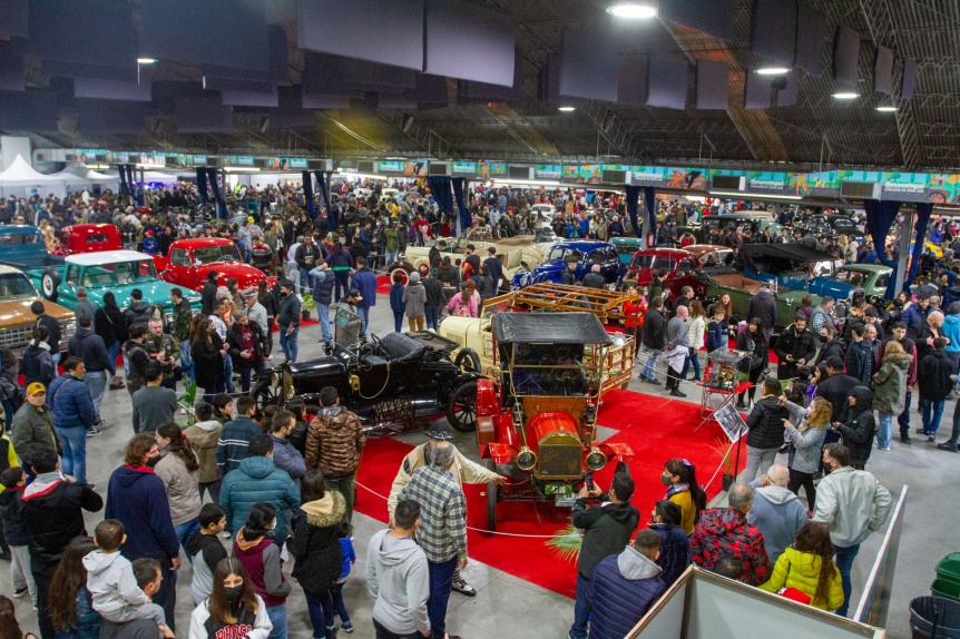 MÁS DE 20 MIL PERSONAS DISFRUTARON DEL 9º SALÓN DE AUTOMÓVILES Y MOTOS CLÁSICAS