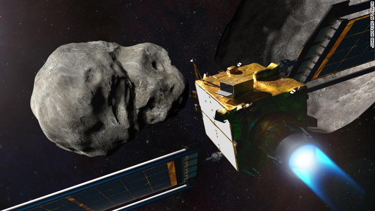 (CNN) — LA MISIÓN DART DE LA NASA SE ESTRELLÓ INTENCIONALMENTE CONTRA UN ASTEROIDE EN LA PRIMERA PRUEBA DE DEFENSA PLANETARIA DE LA HUMANIDAD.