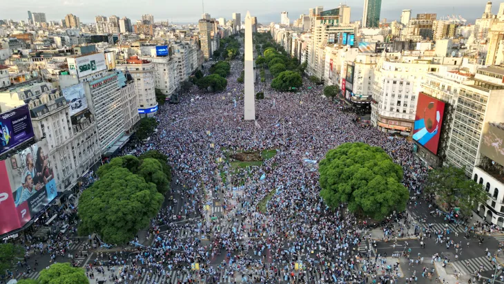 EL GOBIERNO DECRETÓ FERIADO NACIONAL PARA MAÑANA POR LA COPA DEL MUNDO