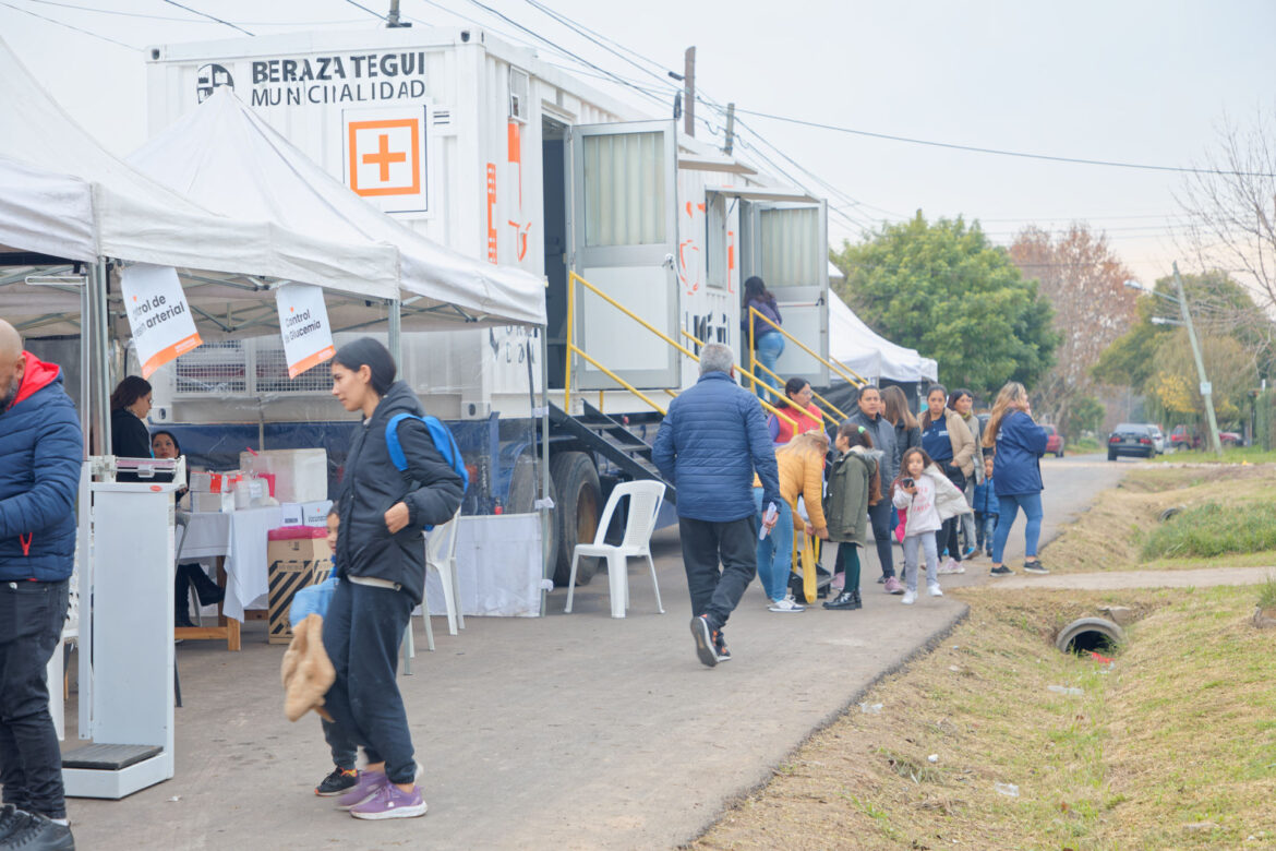 JORNADA DE SALUD EN EL BARRIO LA COLINA