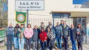 LA SECUNDARIA 15 AHORA SE LLAMA “HÉROES DE MALVINAS”