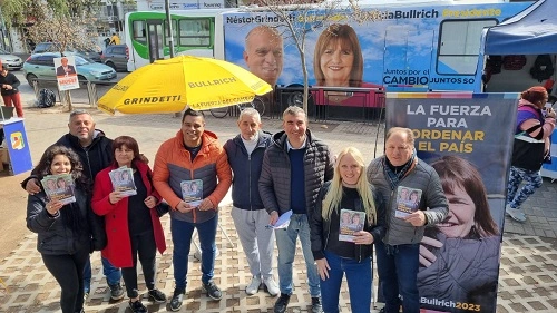 “LA CARAVANA MÁGICA” DE JUNTOS POR EL CAMBIO RECORRIÓ BERAZATEGUI DE CARA A LAS PASO