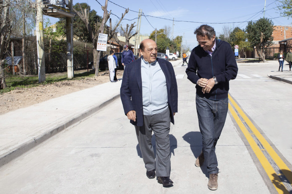 MUSSI Y KATOPODIS INAUGURARON LA REPAVIMENTACIÓN DE LA CALLE 366 EN RANELAGH