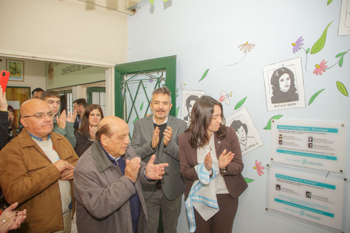 HOMENAJEARON A DOS BERAZATEGUENSES DESAPARECIDOS EN LA ÚLTIMA DICTADURA MILITAR