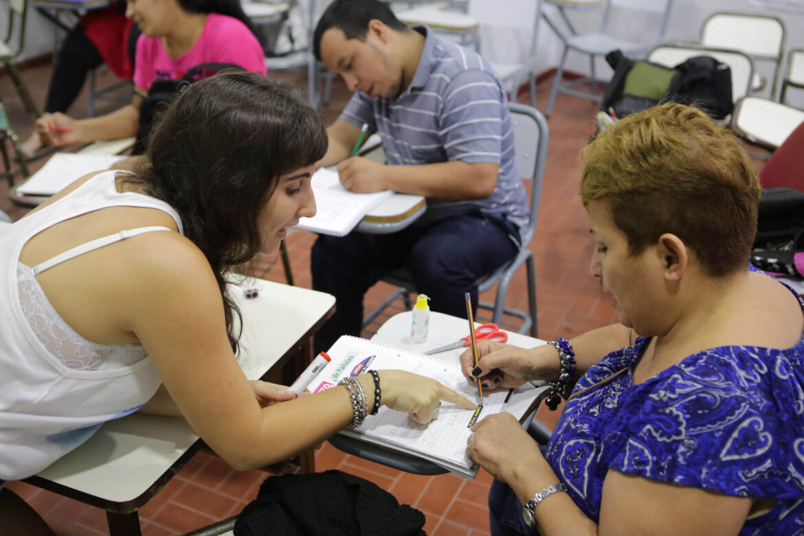 BERAZATEGUI REFUERZA SU COMPROMISO CON EL DERECHO A LA EDUCACIÓN