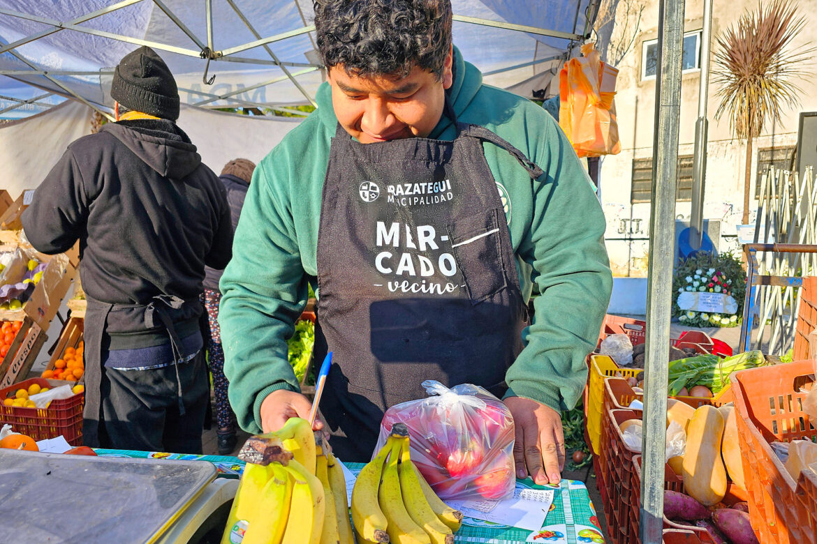 MERCADO VECINO: LA FERIA MUNICIPAL QUE RECORRE BERAZATEGUI