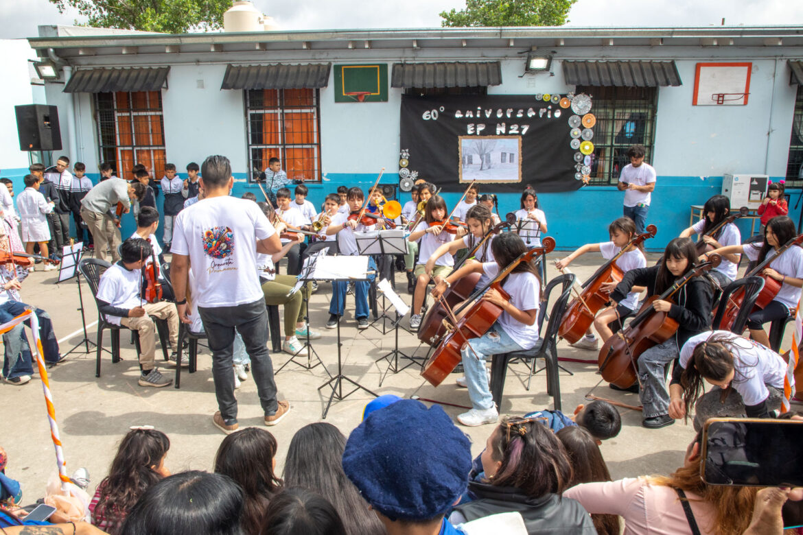 LA ESCUELA PRIMARIA N° 27 FESTEJÓ SU 60° ANIVERSARIO