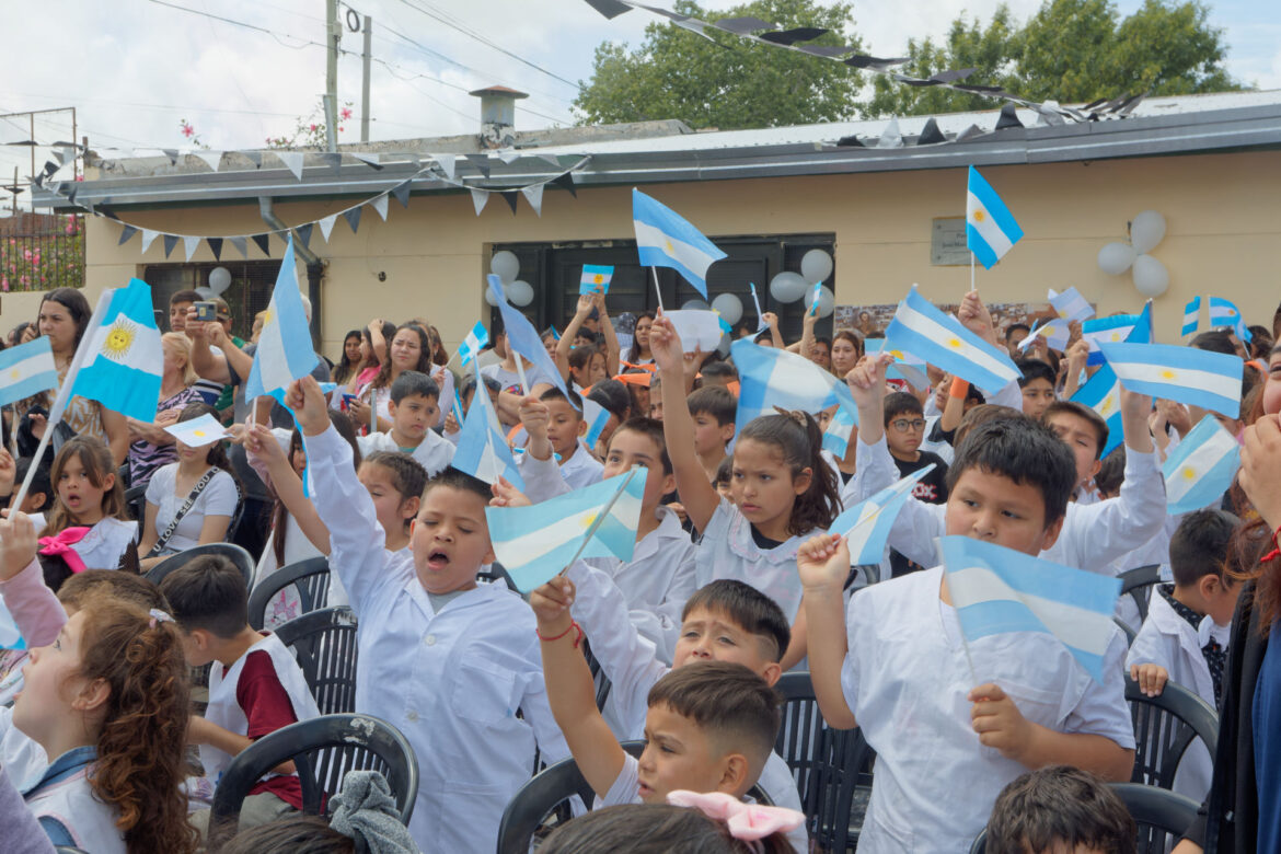 LA PRIMARIA N° 44 FESTEJÓ SU 40° ANIVERSARIO